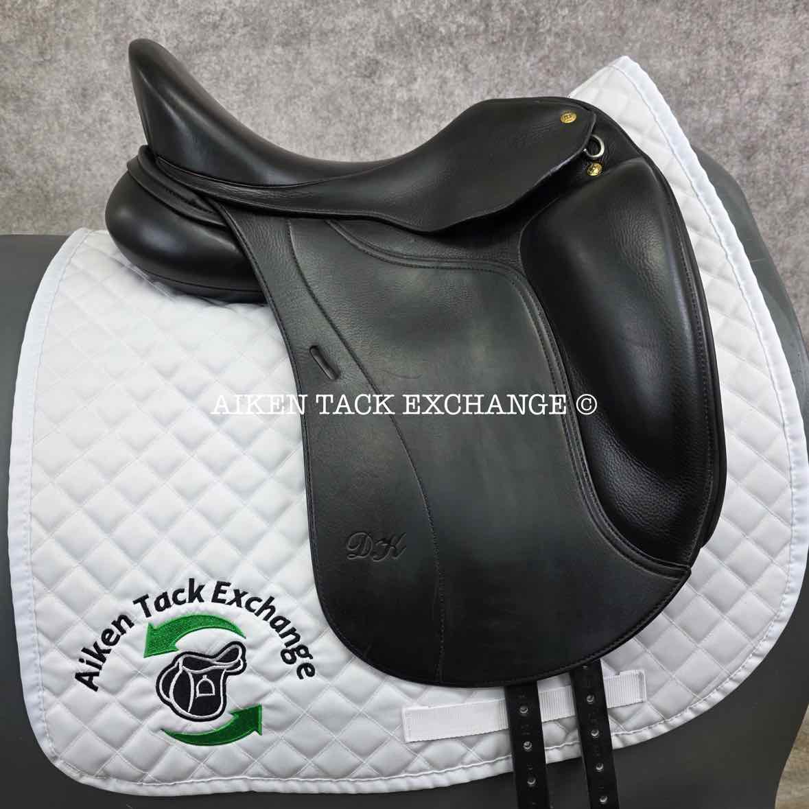 2005 DK Freedom Monoflap Dressage Saddle, 16.5" Seat, Short Flap, Extra Wide Tree, Wool Flocked Panels