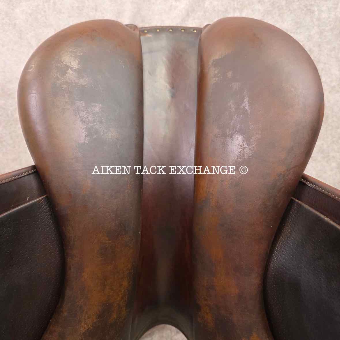 2005 Antares Close Contact Jump Saddle, 17.5" Seat - 3 Flap, Medium Wide Tree, Foam Panels, Full Buffalo Leather
