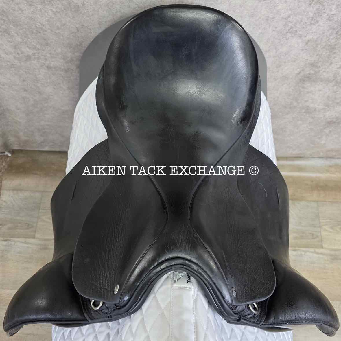2004 Custom Saddlery Advantage Dressage Saddle, 17.5" Seat, Adjustable Tree, Wool Flocked Panels