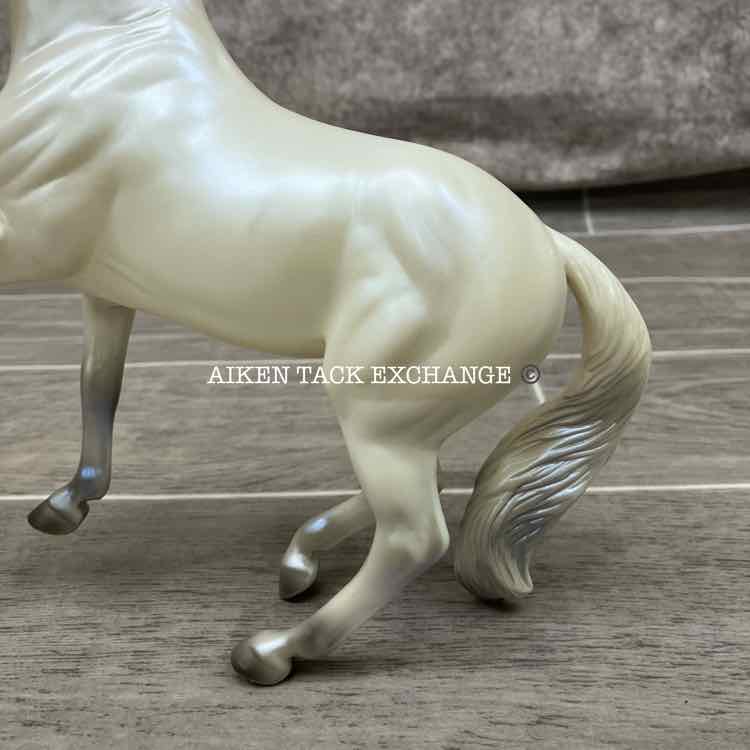Breyer Lysander