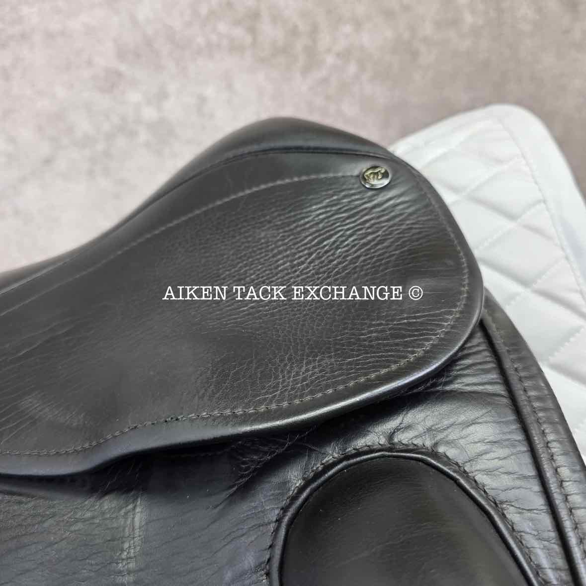 2015 County Perfection Dressage Saddle, 17.5" Seat, Medium Tree, Wool Flocked Panels
