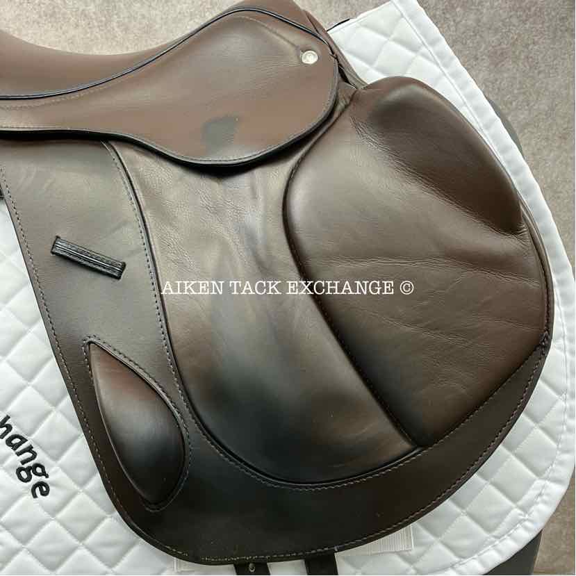 **SOLD** 2019 Custom Saddlery Monte Carlo Monoflap Jump Saddle, 17.5" Seat, Adjustable Tree, Wool Flocked Hybrid Panels