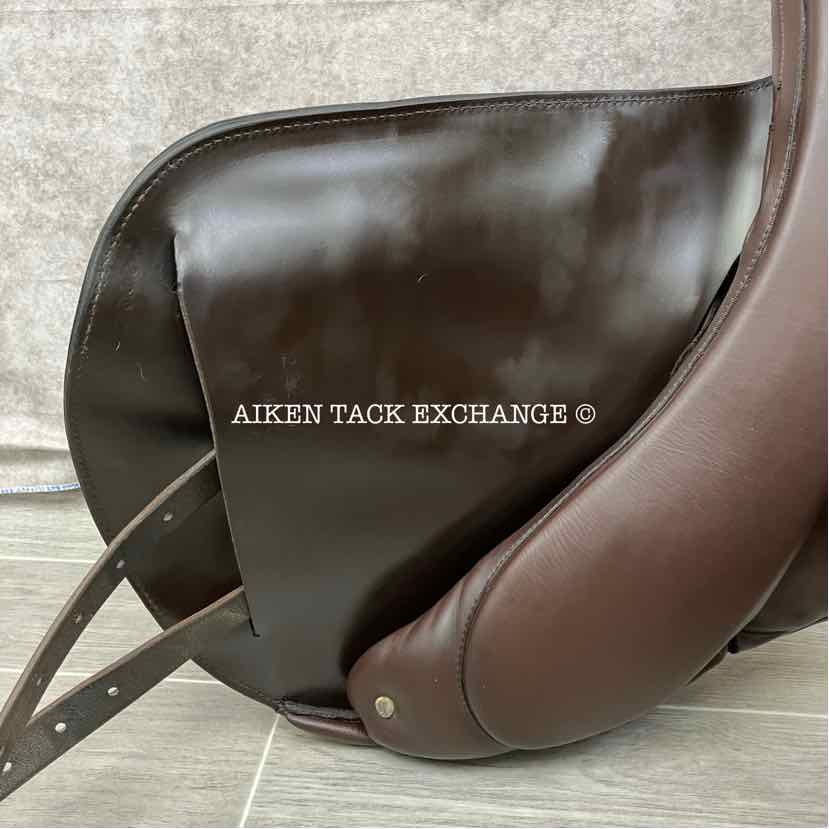 **SOLD** 2019 Custom Saddlery Monte Carlo Monoflap Jump Saddle, 17.5" Seat, Adjustable Tree, Wool Flocked Hybrid Panels