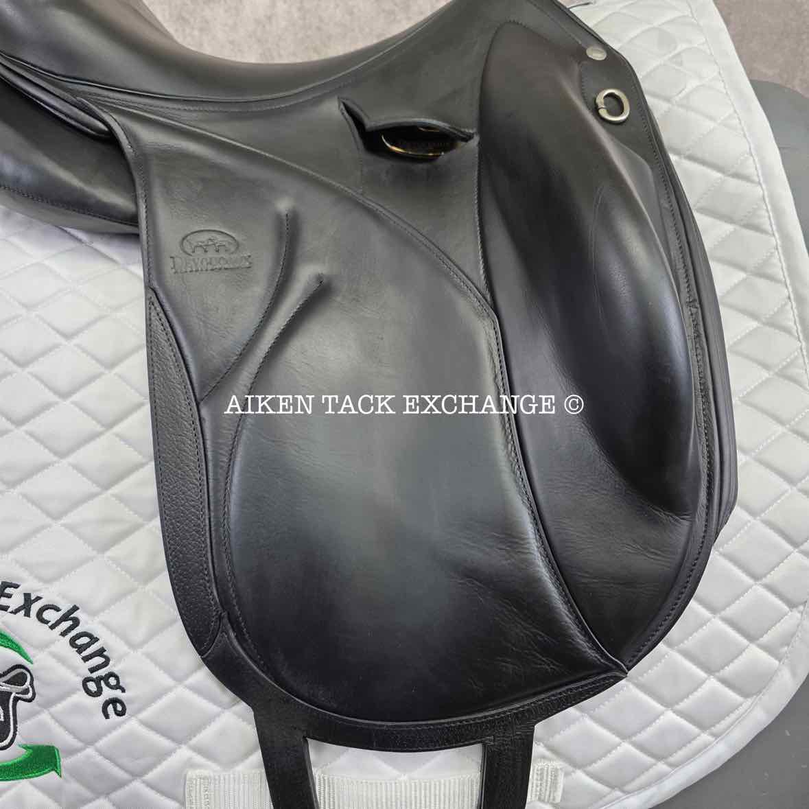 2017 Devoucoux Makila Lab Monoflap Dressage Saddle, 17" Seat - 2AA Flap, Medium Tree, D3D Panels, Full Buffalo Leather