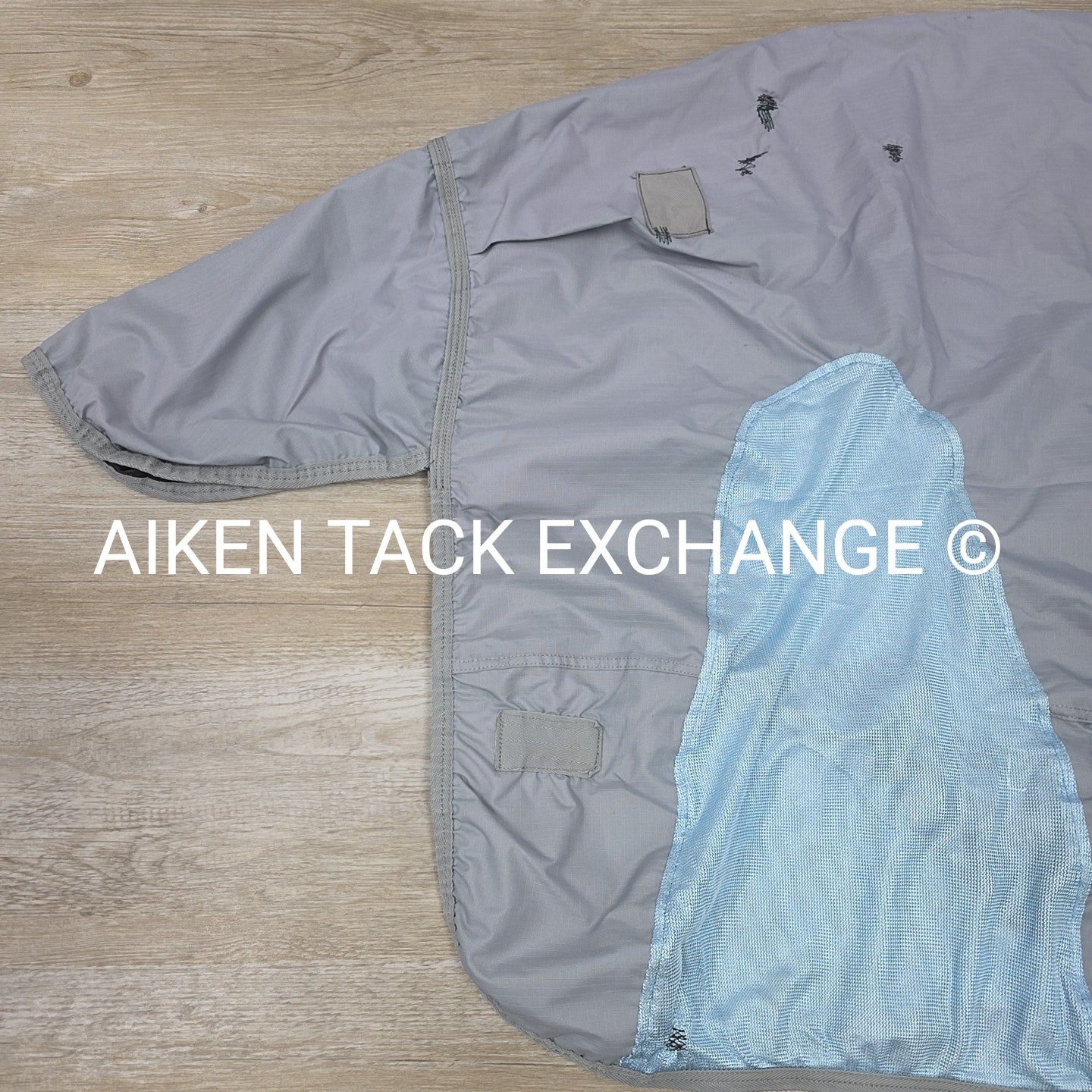 Schneiders Airmesh II Turnout Sheet, Size 76" (has been repaired)