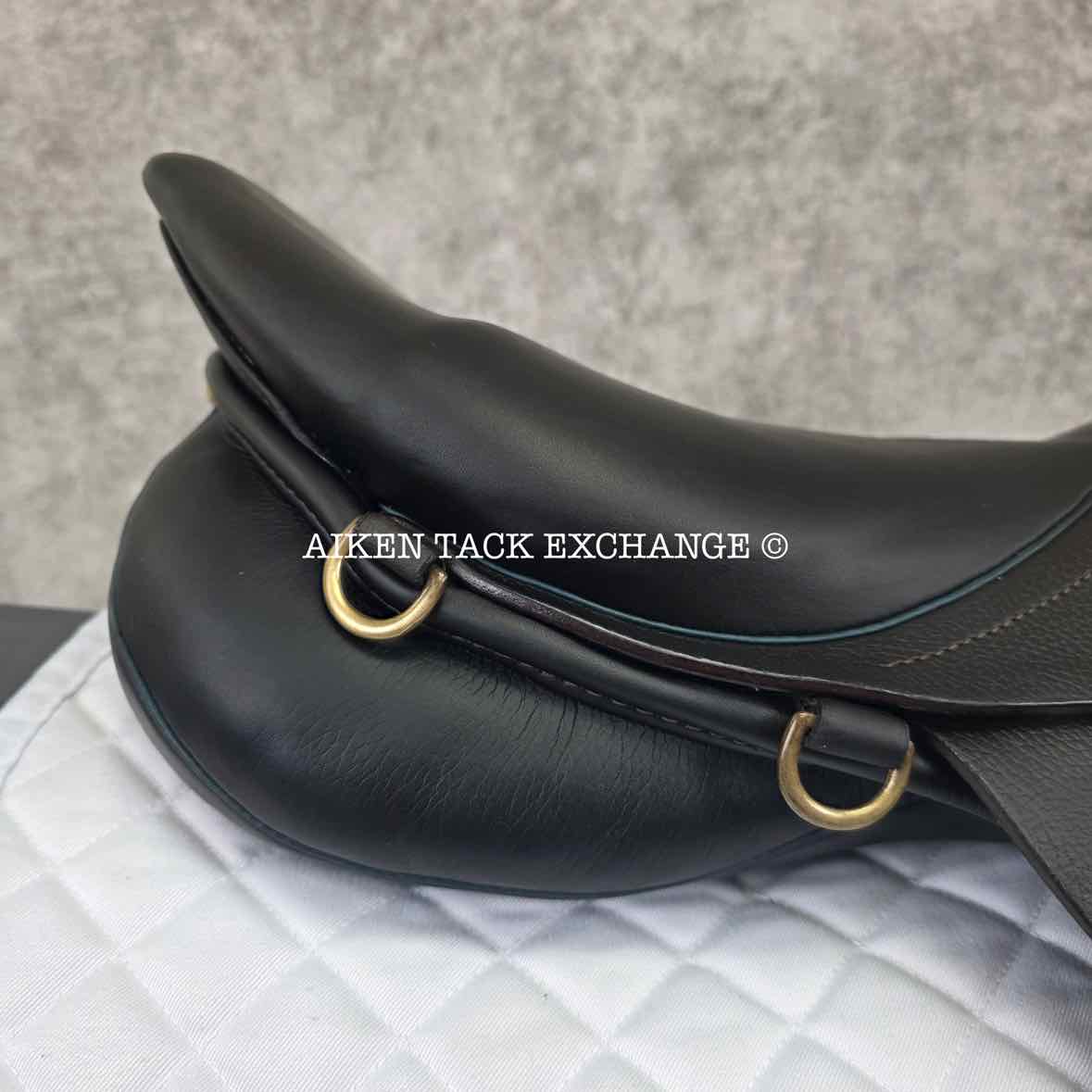 2025 Stubben Roxane Jump Saddle, 18" Seat with Biomex, 28cm Tree - Medium Narrow, Wool Flocked Panels