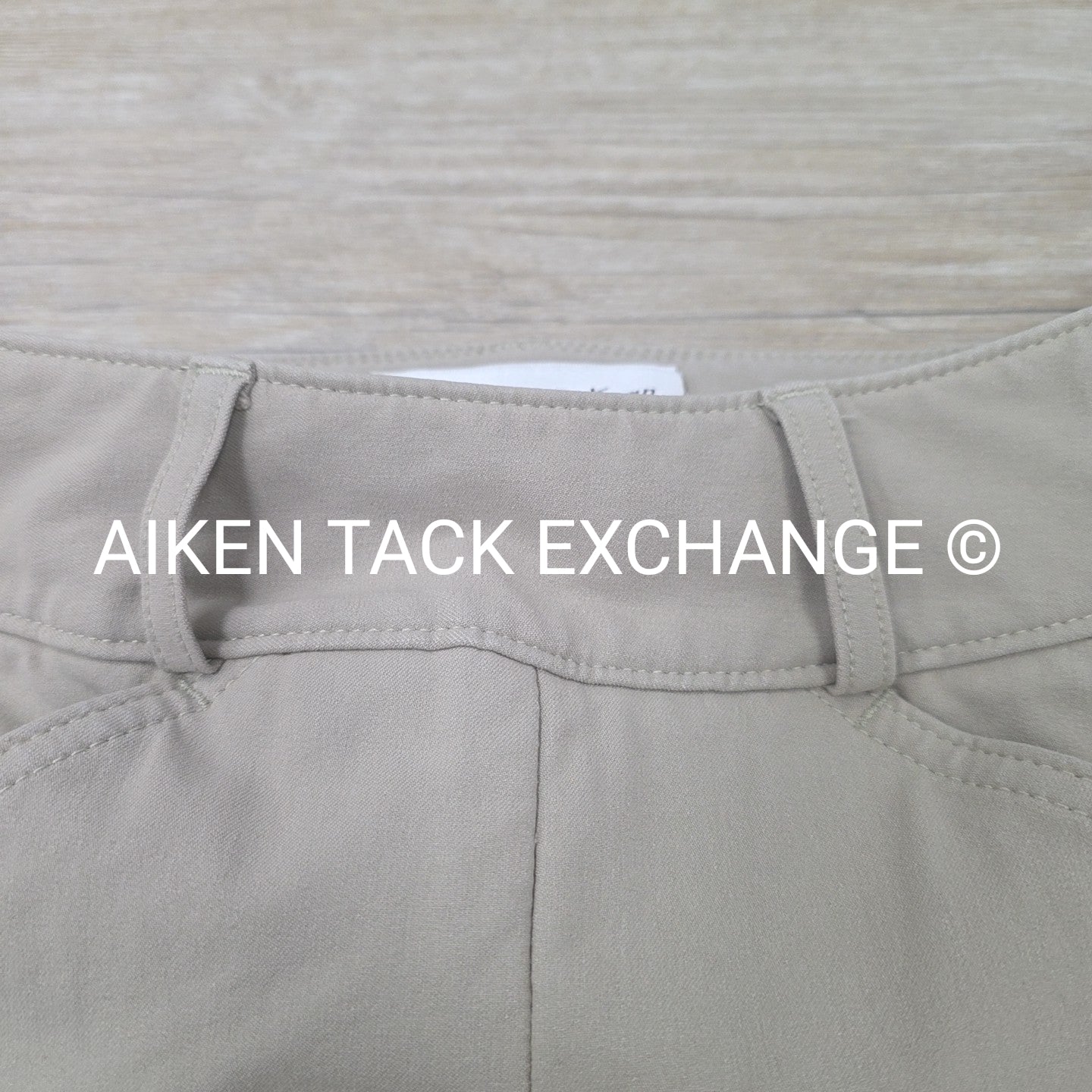 Tailored Sportsman Trophy Hunter Knee Patch Breeches, Size 14 R