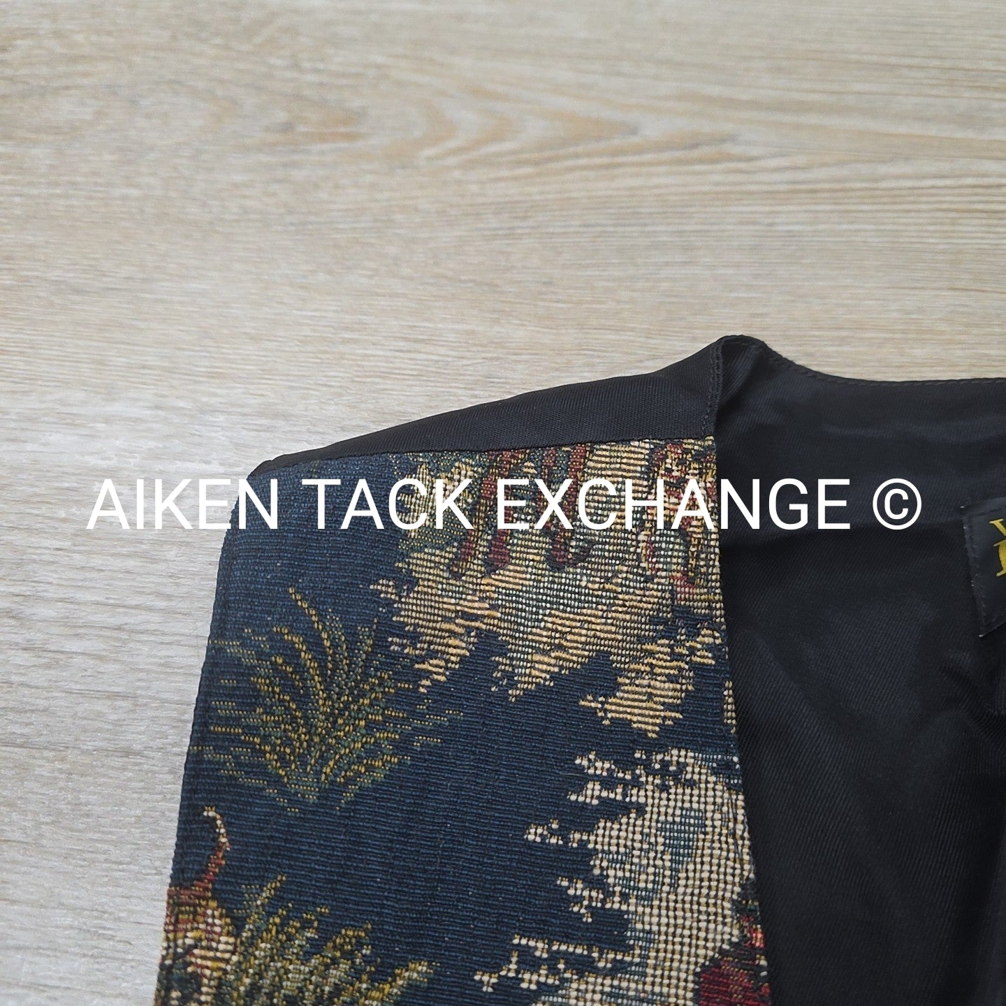 Von Baron Vest w/ Hunt Scene, Women's XLarge