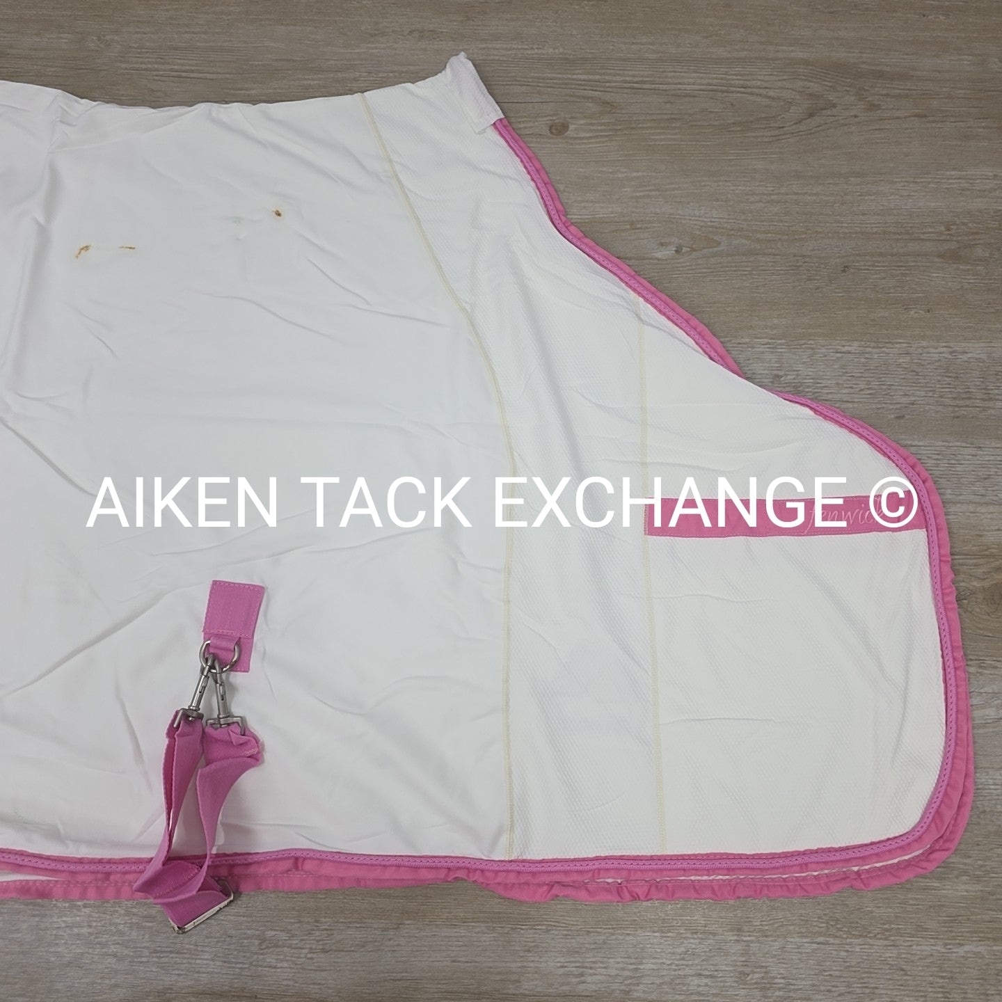 Fenwick Equestrian Pop Star Dress Sheet Sporty Cooler, 68"