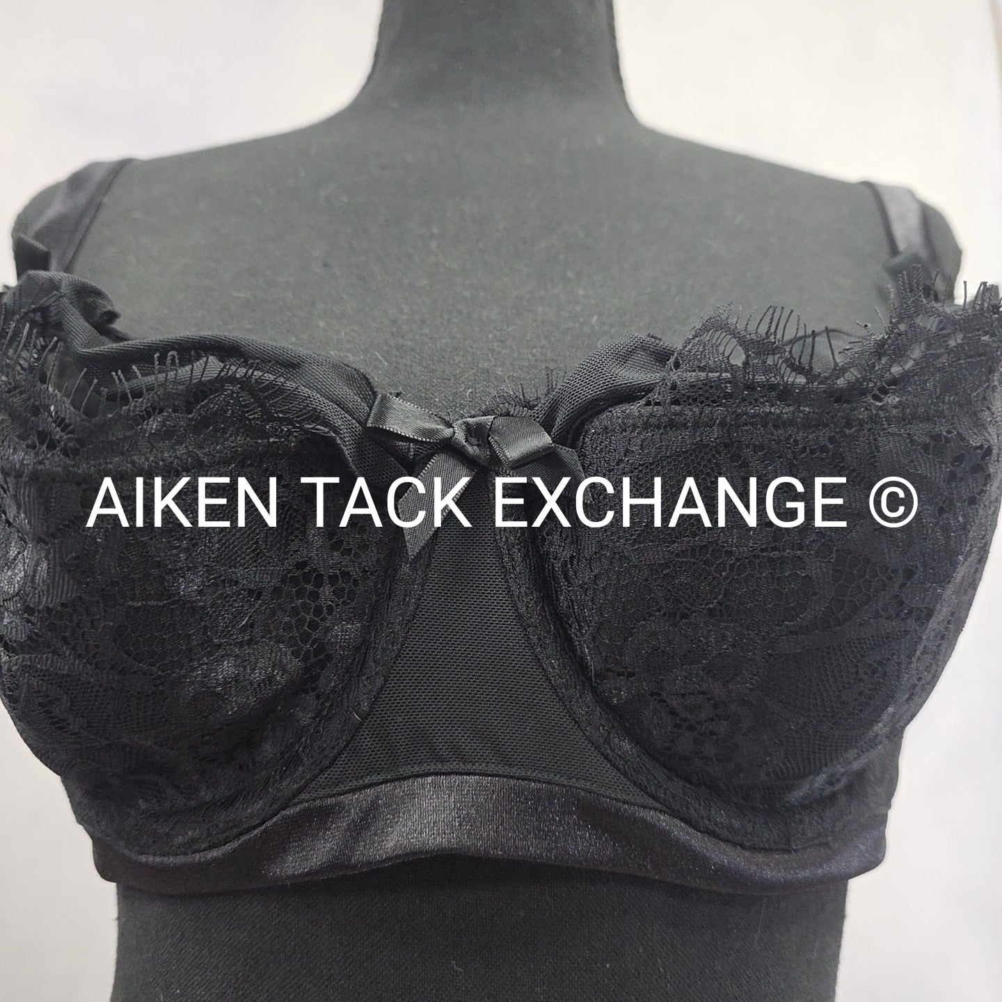 Cacique by Lane Bryant Lace Lingerie Bra, Size 36DDD