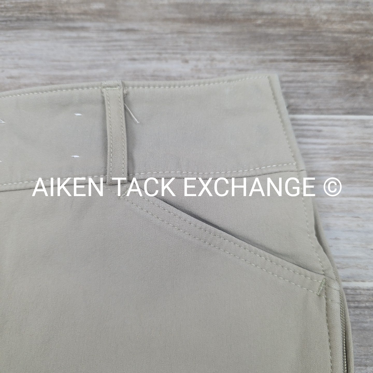 Tailored Sportsman Trophy Hunter Knee Patch Breeches, Size 28 R