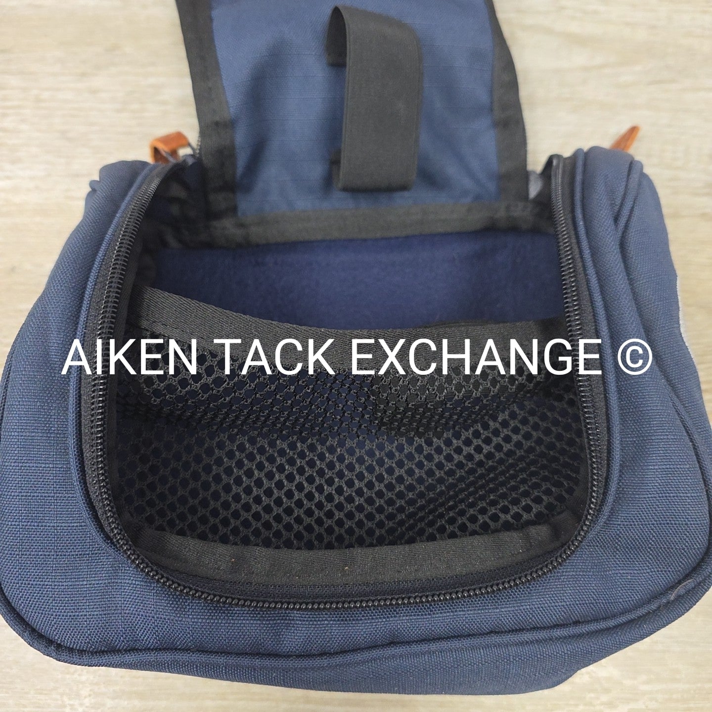 Antares Cleaning Kit Bag with Saddle Oil & Conditioner