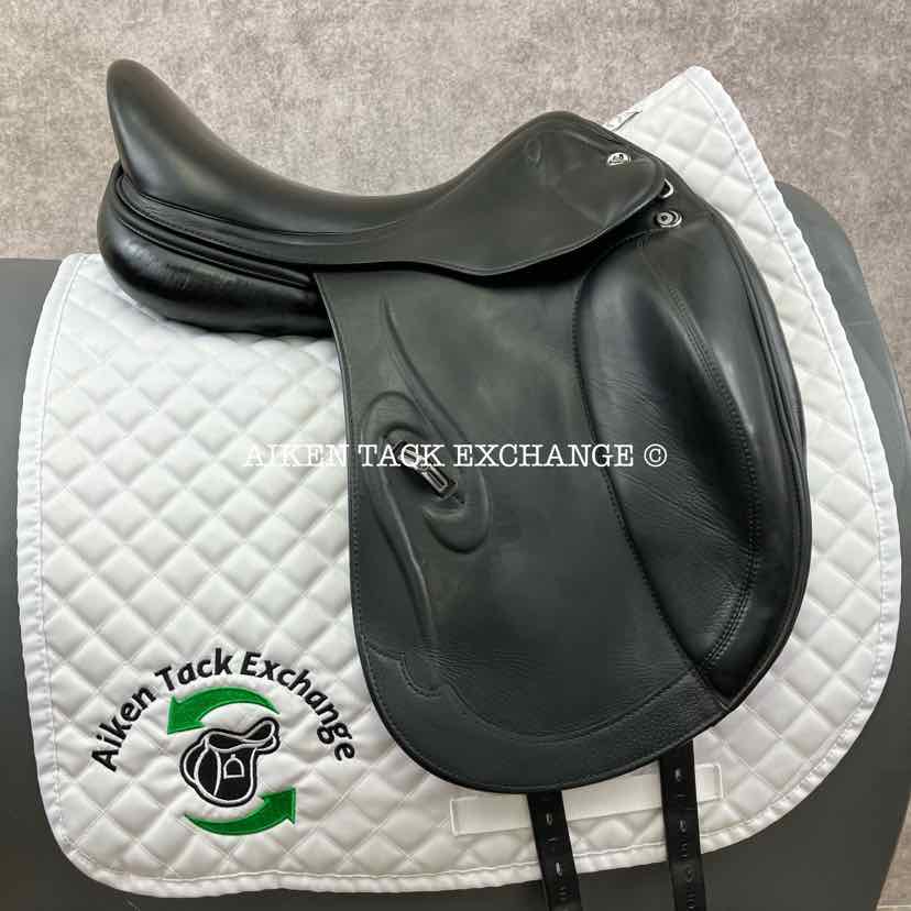 2011 Prestige Venus K Monoflap Dressage Saddle, 17" Seat, 33 Tree - MW, Wool Flocked Panels
