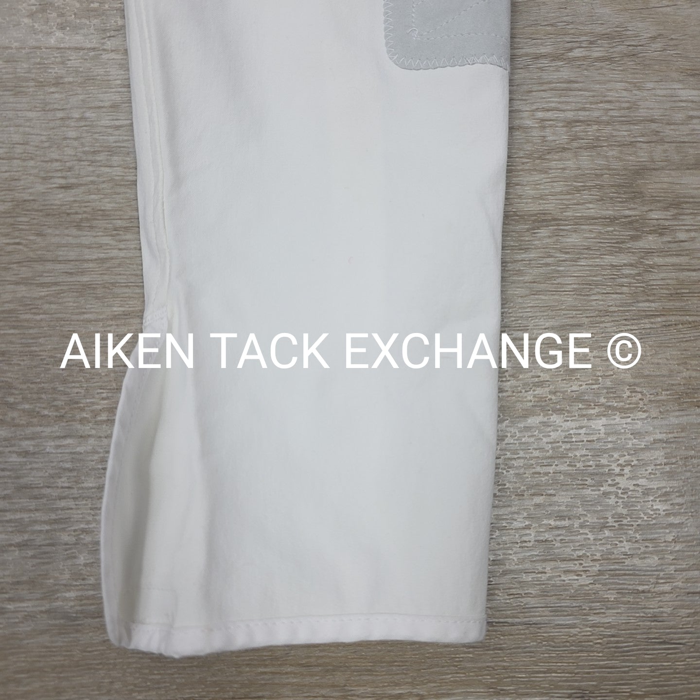 Tailored Sportsman Trophy Hunter Knee Patch Breeches, Size 32