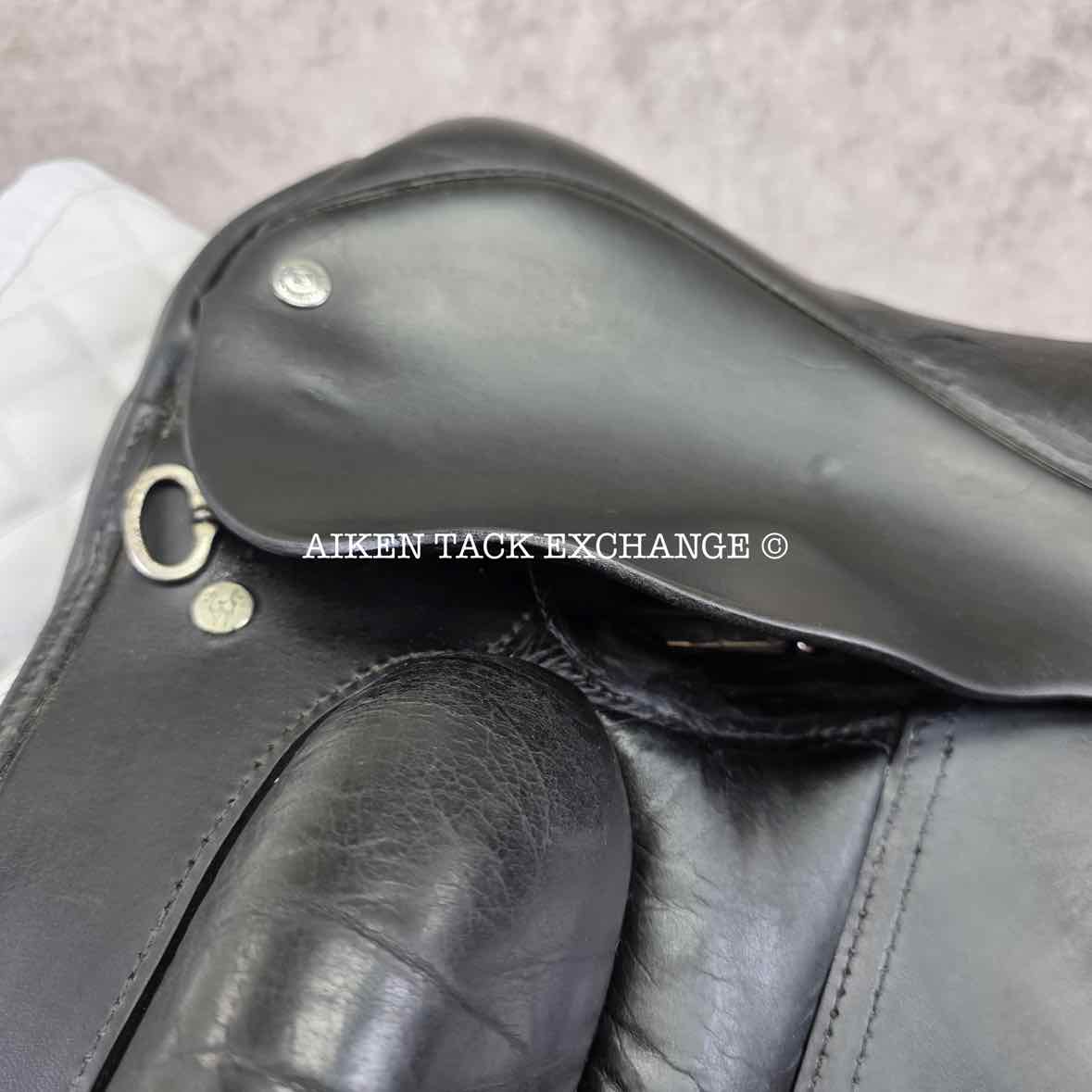 2009 Custom Saddlery Signature Wolfgang Solo Dressage Saddle, 17" Seat, Adjustable Tree, Wool Flocked Panels