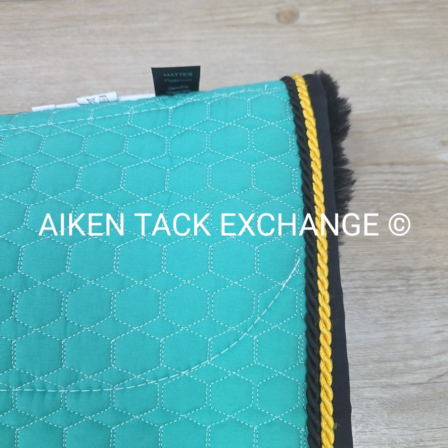 Mattes Dressage Trekking Saddle Pad with Sheepskin, Size Medium