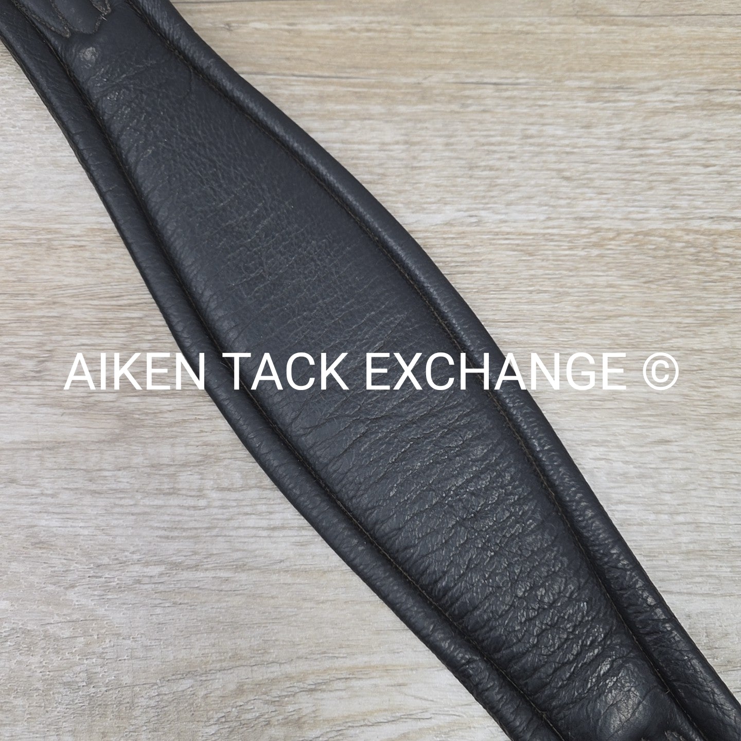 KL Select Red Barn Smart Girths, Black, 28"