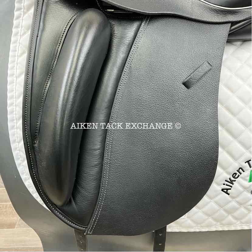 2023 Custom Saddlery Wolfgang Solo Dressage Saddle, 17.5" Seat, Adjustable Tree, Wool Flocked Panels
