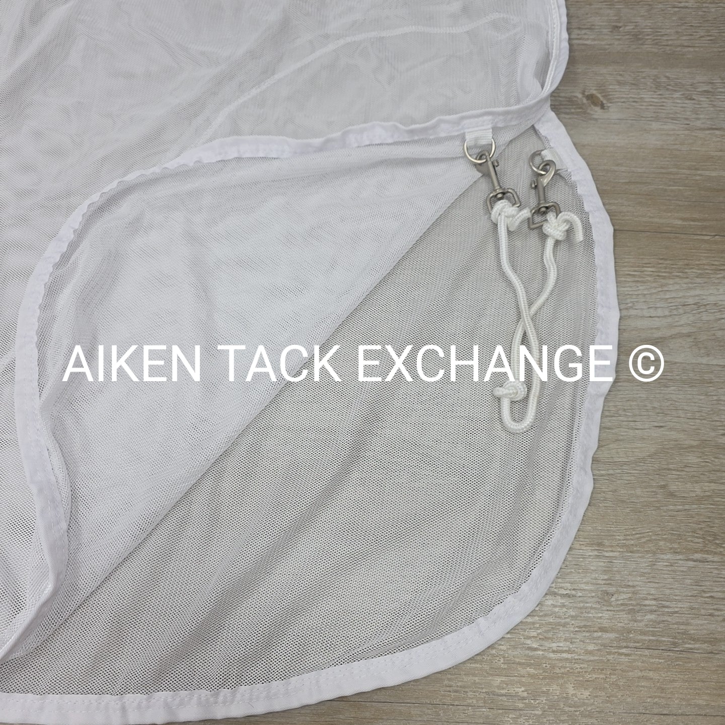 Fenwick Equestrian BodyGuard Mesh Cooler, White (has some marks) 62"