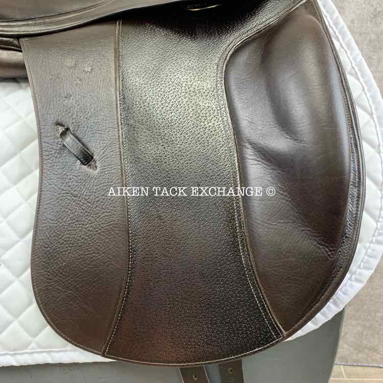 2012 Southern Stars Monoflap Dressage Saddle, 18" Seat, Wide Tree, Wool Flocked Panels