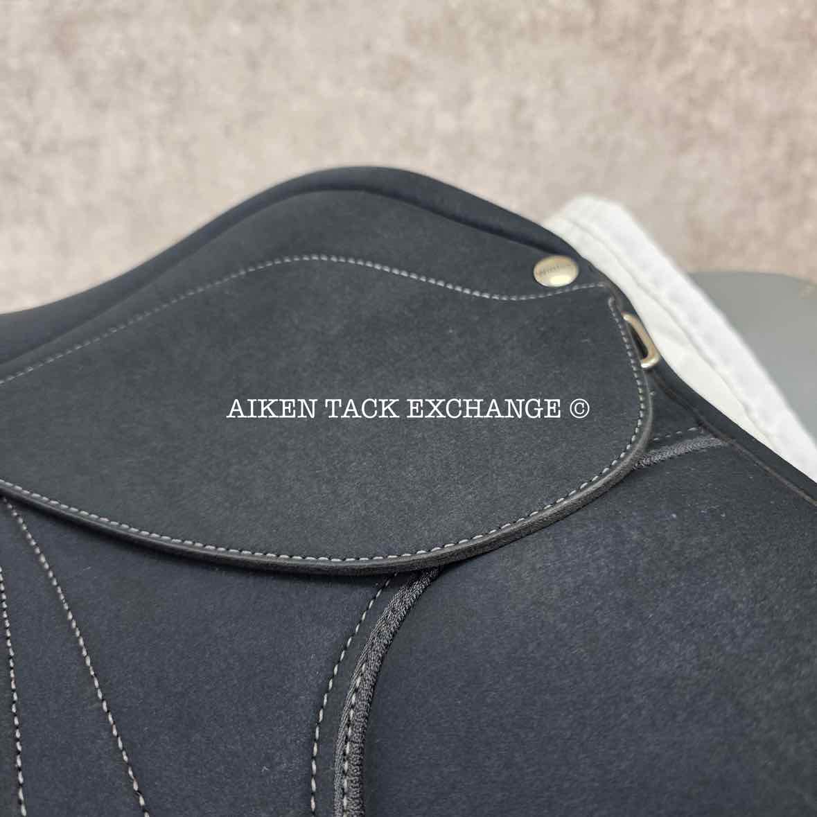 2022 Wintec Lite Wide All Purpose D'Lux Saddle with HART, 17.5" Seat, Adjustable Tree - Changeable Gullet, CAIR Panels