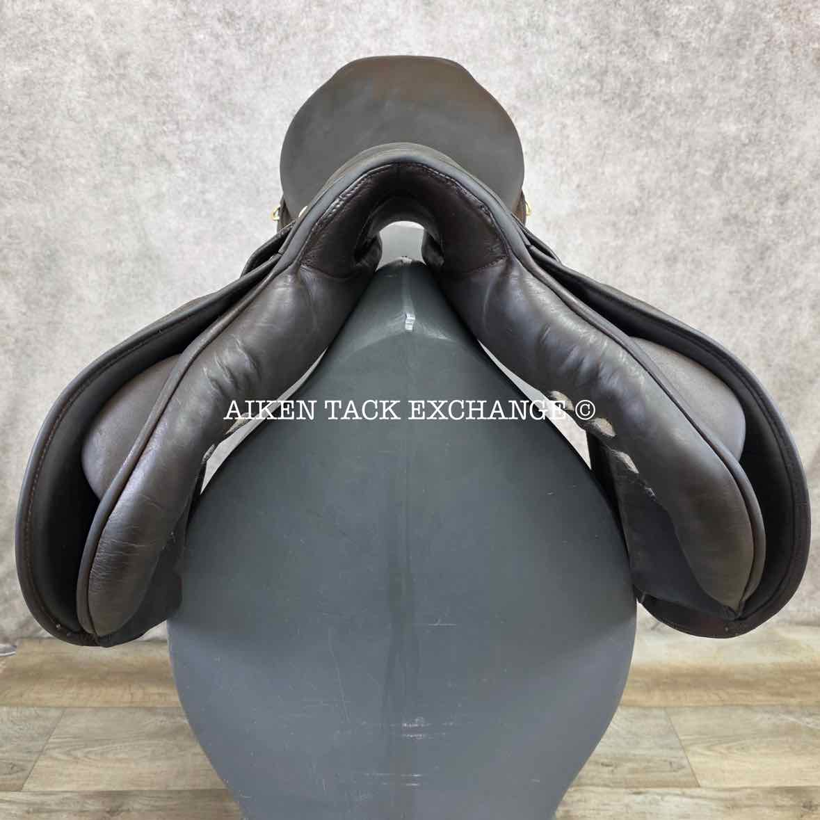 2007 Stubben Roxane Deluxe Jump Saddle, 18.5" Seat, 32cm Tree - Wide Tree, Wool Flocked Panels