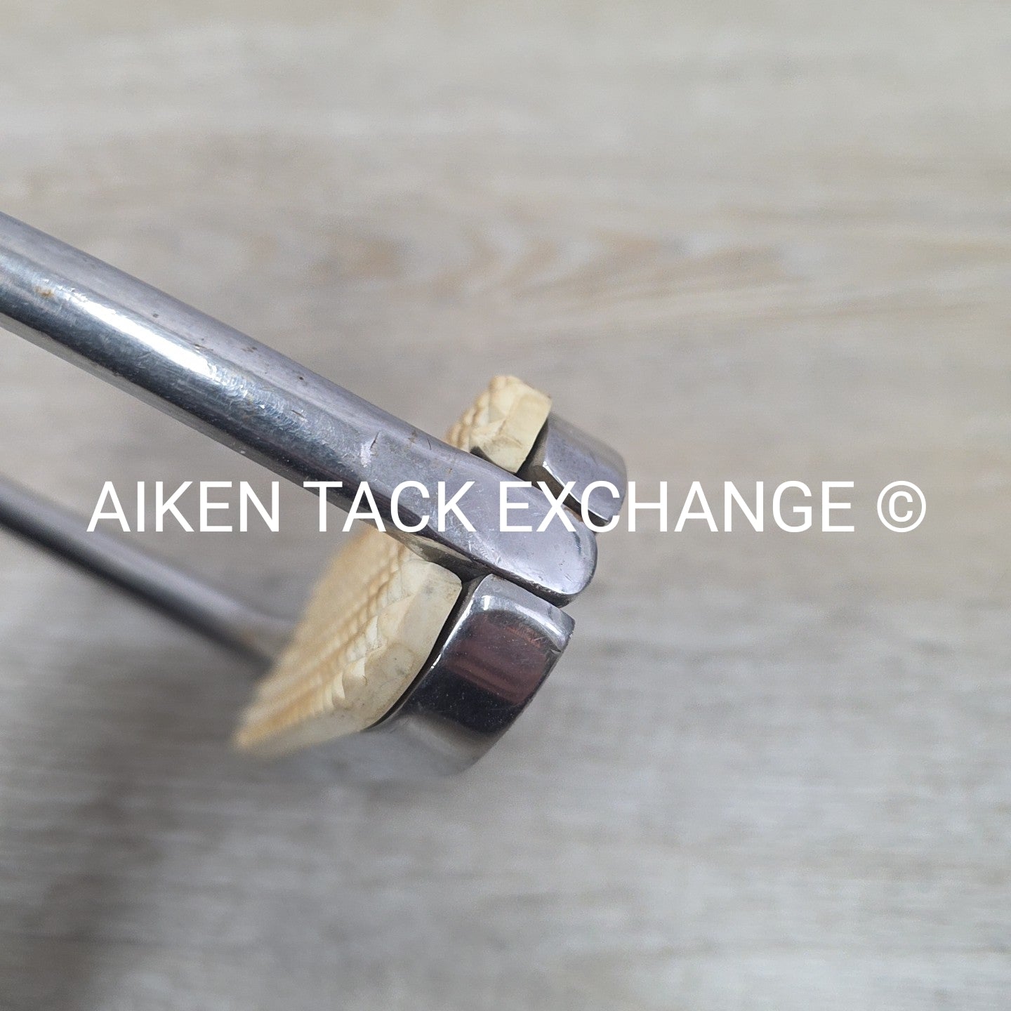 Korsteel Flex II Stirrup Irons, 4.75"