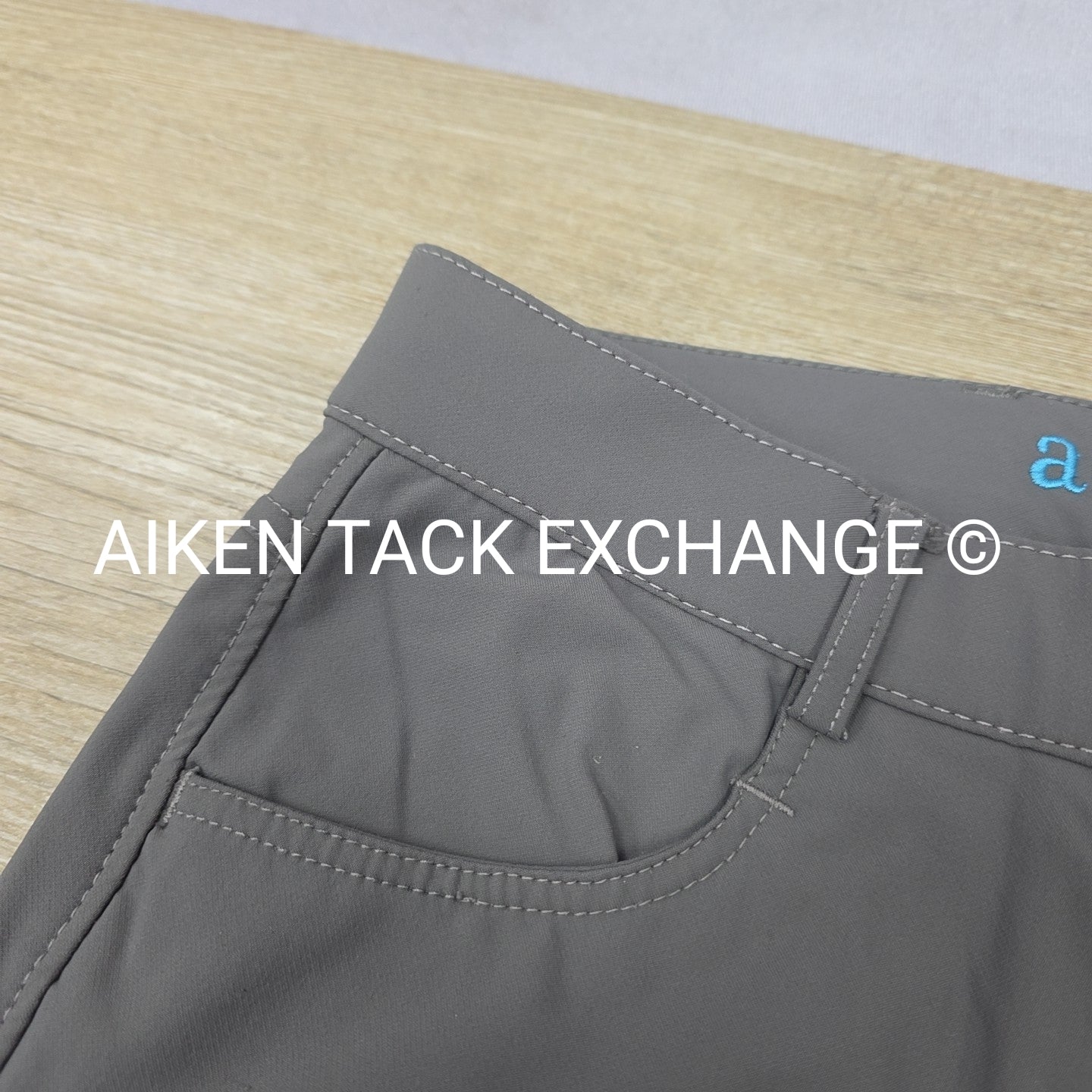 Ovation Aqua X Silicone Grip Full Seat Breeches, Size 28 R