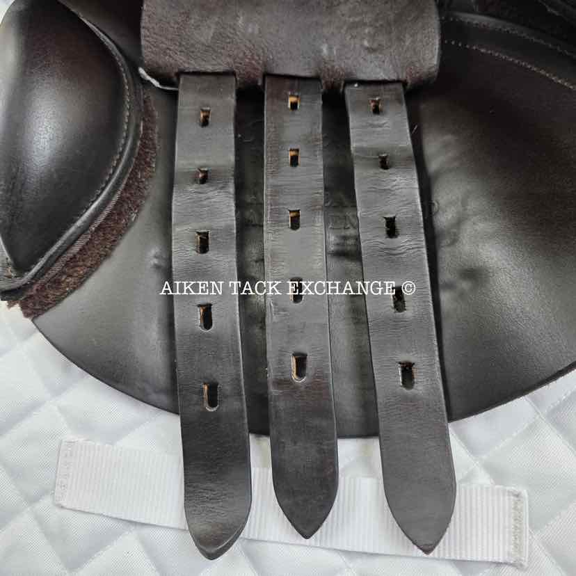 2021 County Innovation Jump Saddle, 18" Seat, Forward Flap, Medium Narrow Tree, Wool Flocked Panels
