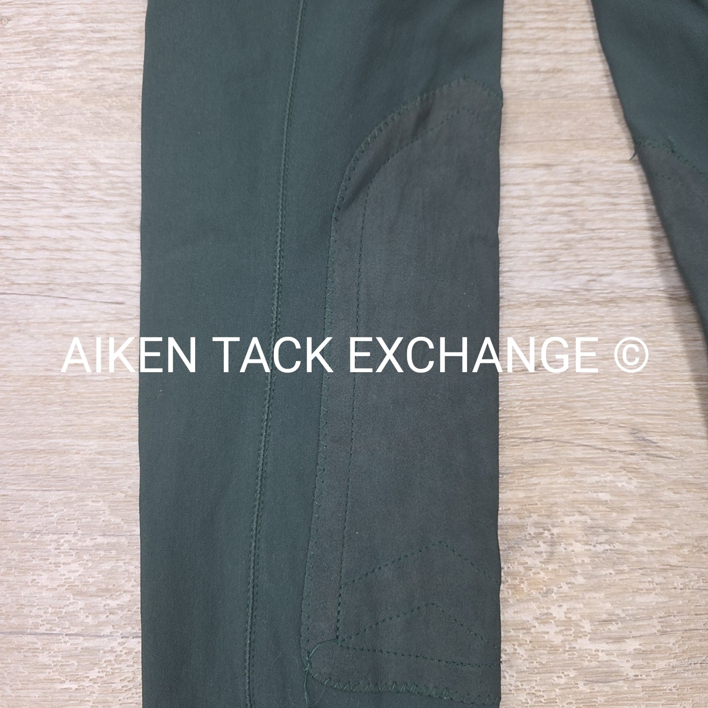Tailored Sportsman Trophy Hunter Knee Patch Breeches, Size 10 R