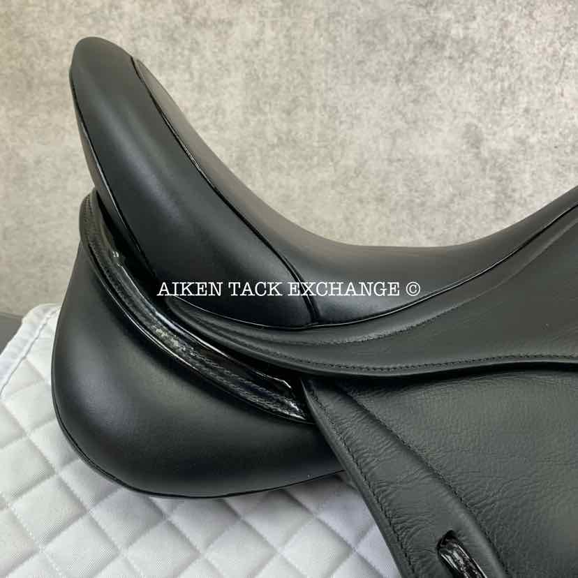2022 JC Performance Line P2 Monoflap Dressage Saddle, 18" Seat, Wide Tree, Wool Flocked Pony Panels