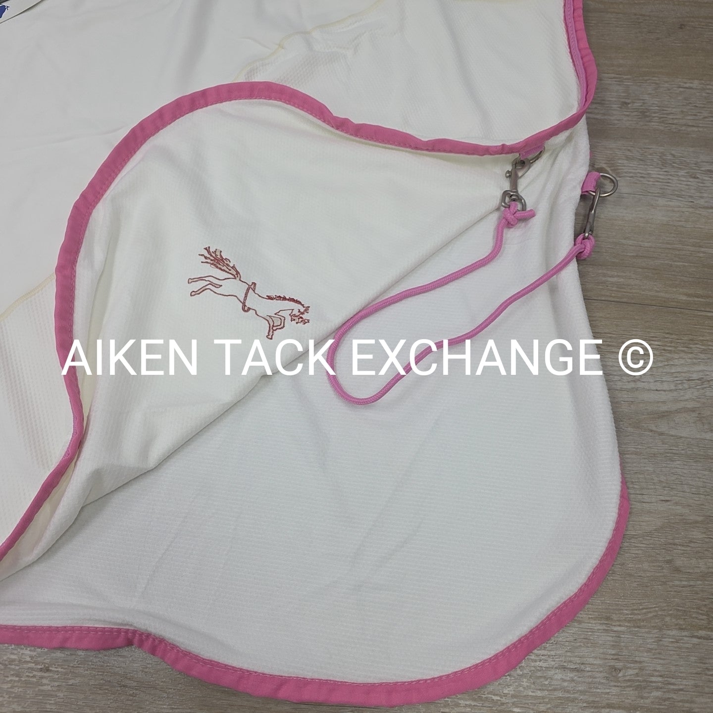 Fenwick Equestrian Pop Star Dress Sheet Sporty Cooler, 68"