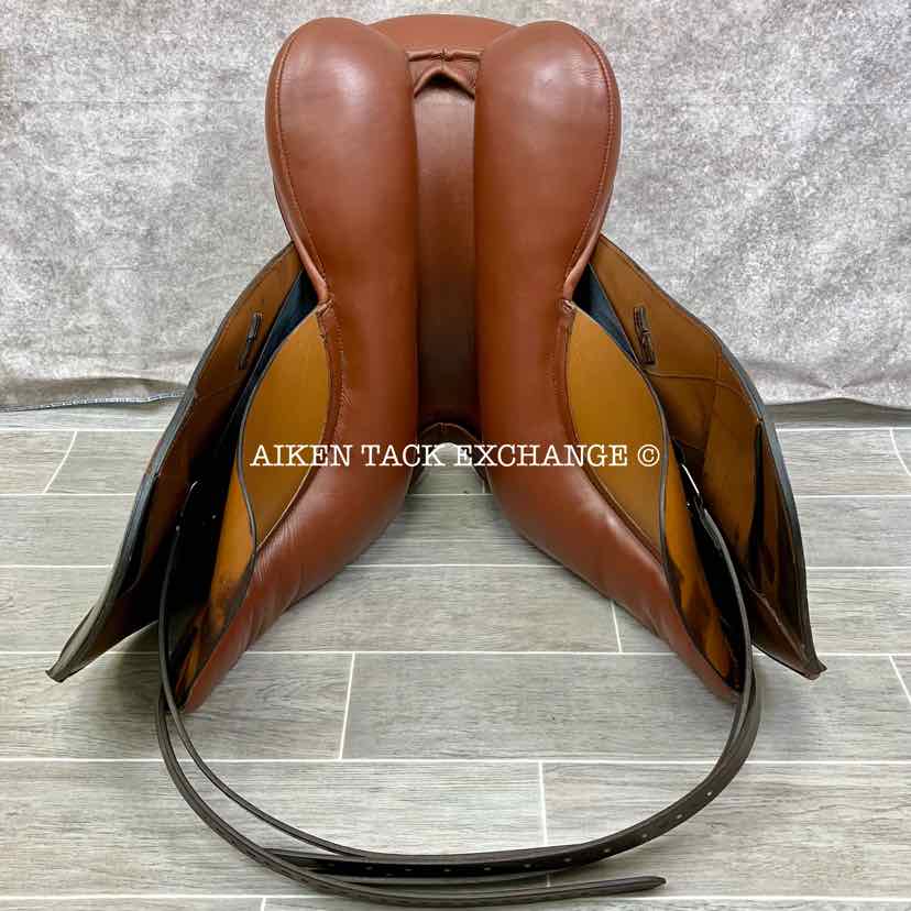 **SOLD** 2013 Custom Saddlery Wolfgang Solo Dressage Saddle, 17.5" Seat, Short Flap, Adjustable Tree, Wool Flocked Panels, Vienna Leather