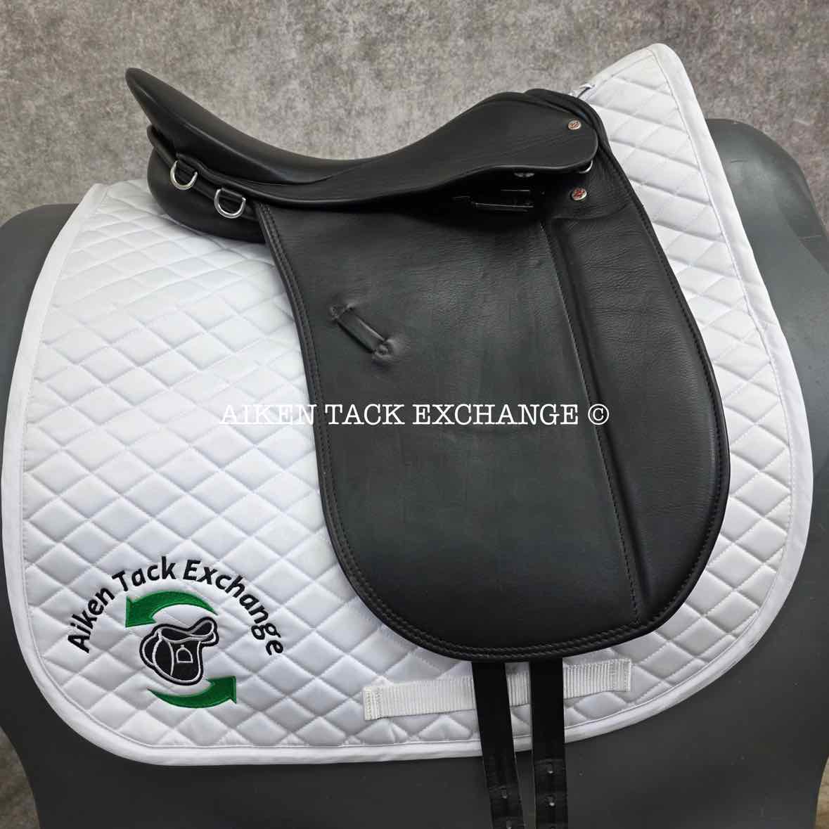 Courbette Luxor Dressage Saddle, 17" Seat, Medium Wide Tree, Wool Flocked Panels