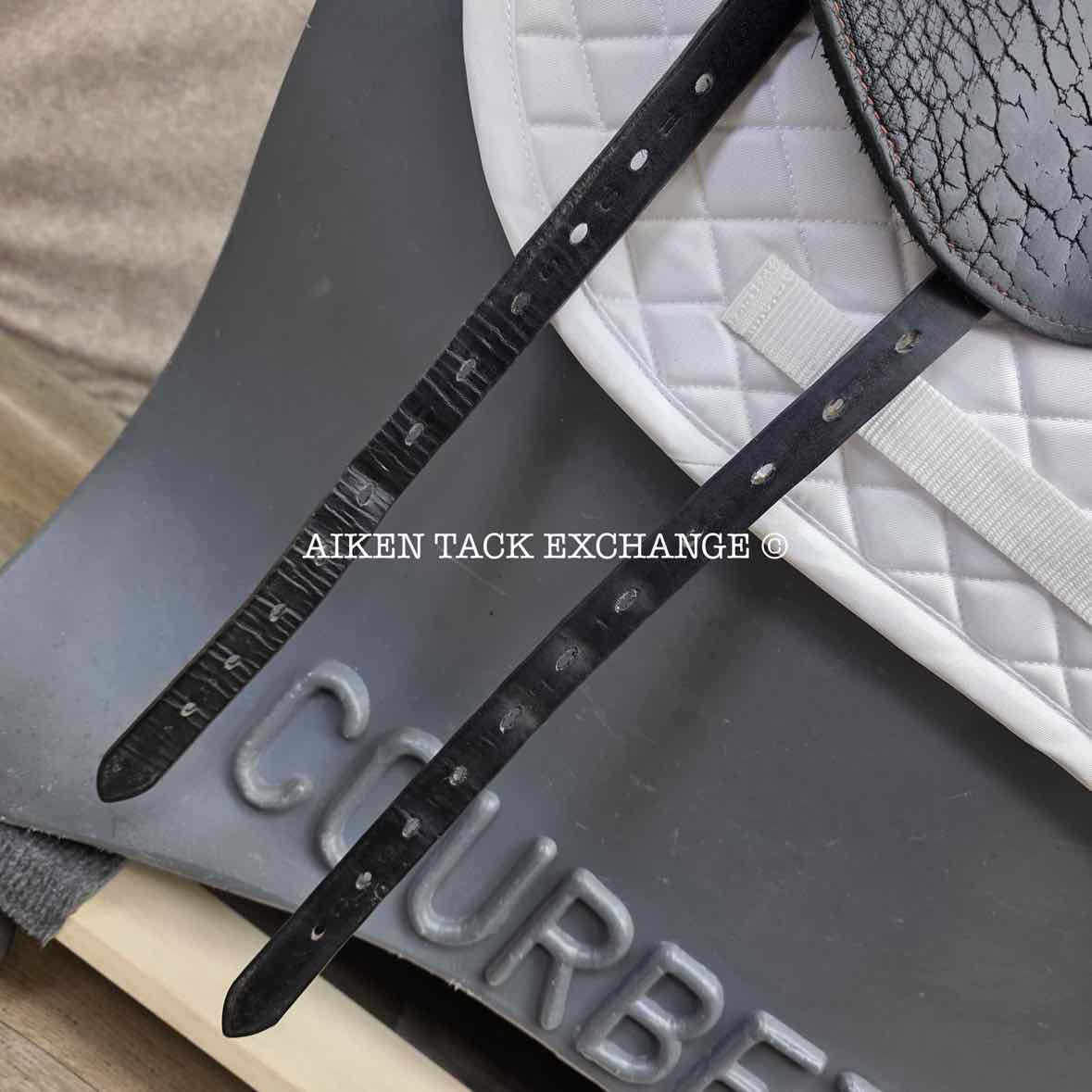 2018 Custom Saddlery Icon Flight Monoflap Dressage Saddle, 17.5" Seat, Adjustable Tree, Wool Flocked Panels