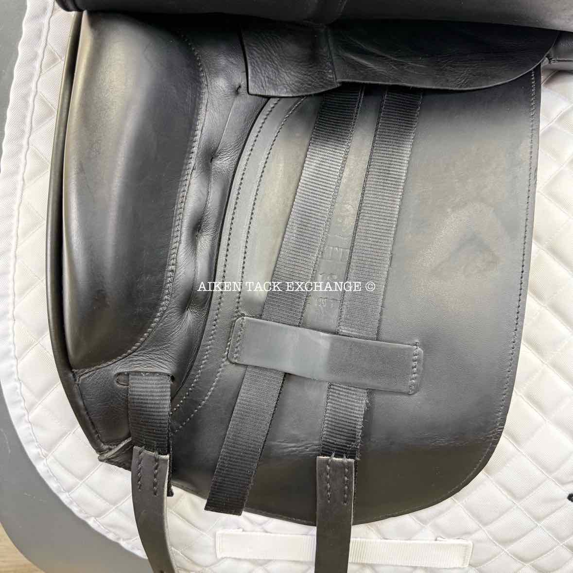 Albion Platinum Genesis Dressage Saddle, 18" Seat, Medium Tree, Wool Flocked Panels