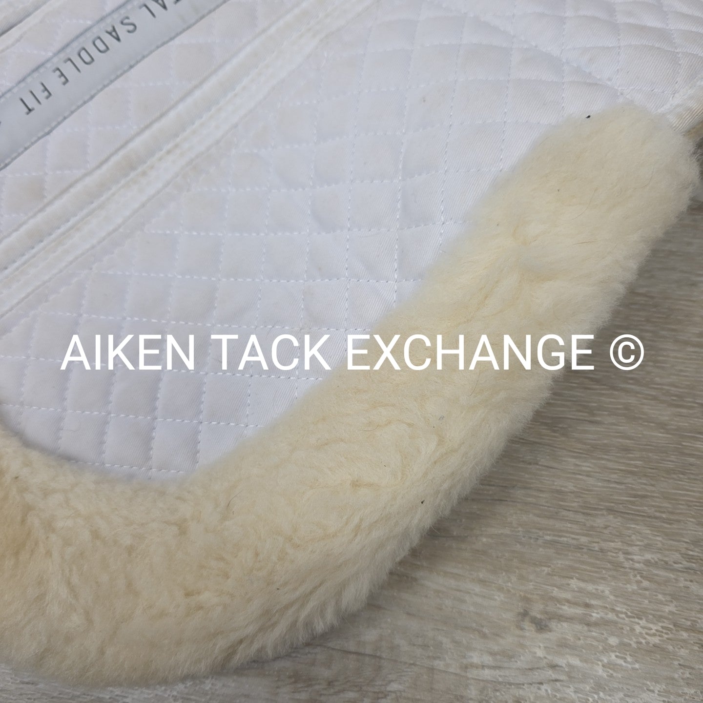 Total Saddle Fit Sheepskin Wither Freedom 6 Point Half Pad, M / L (Does Not come