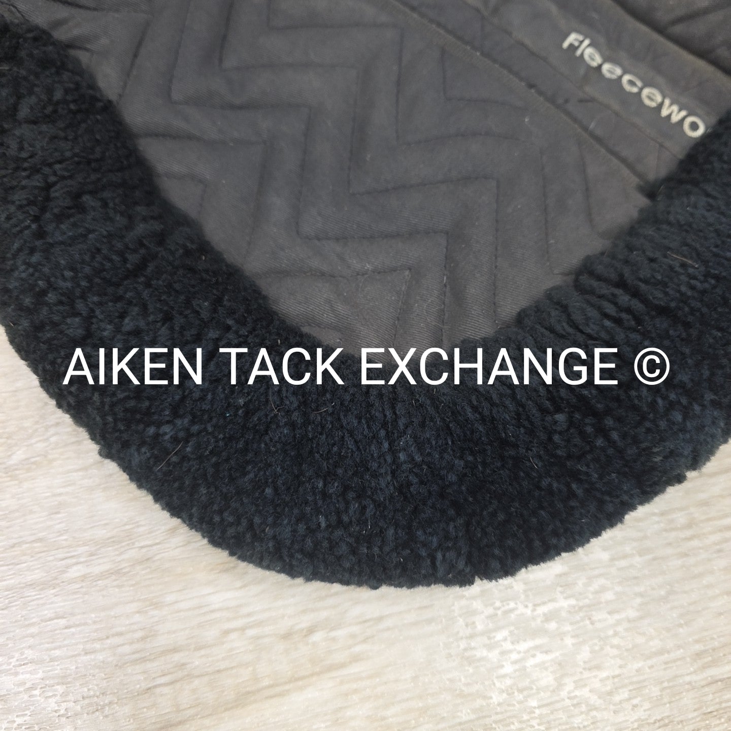 Fleeceworks FXK Half Pad with Rolled Edges, Size Large