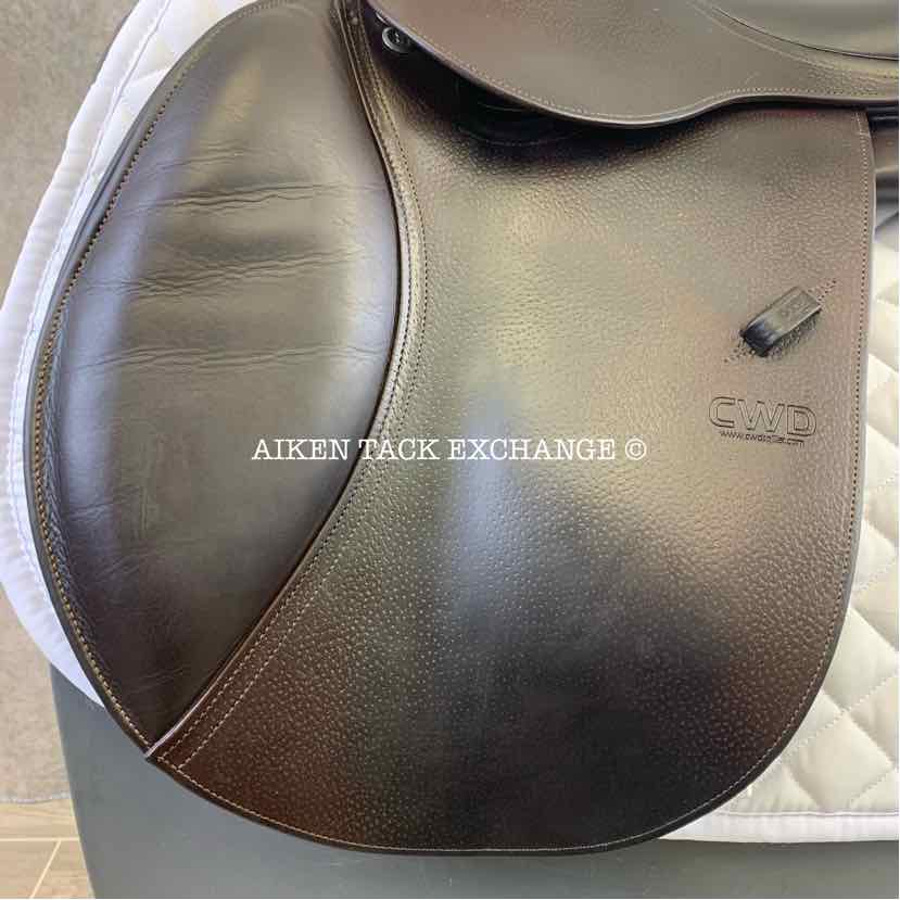 2017 CWD SE03 Close Contact Jump Saddle, 17.5" Seat, 3L Flap, Medium Wide Tree, Foam Panels