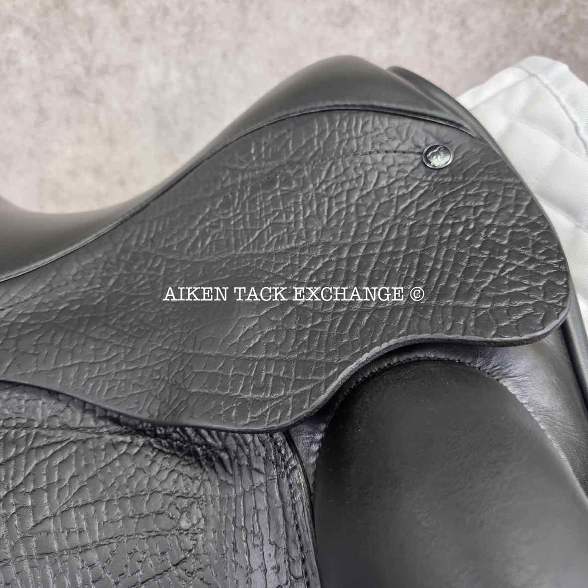 **SOLD** 2018 County Epiphany Monoflap Dressage Saddle, 17" Seat, Medium Narrow Tree, Wool Flocked Panels
