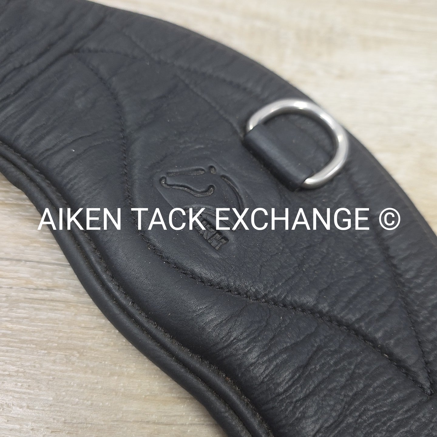 HKM Premium Contour Dressage Girth, Black, 24"