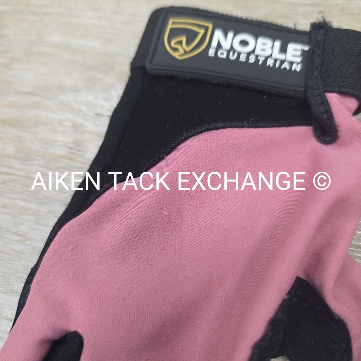 Noble Equestrian Gloves, Youth 6