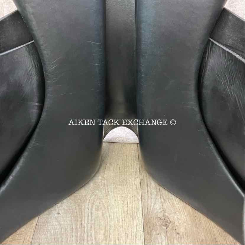 Lauriche by AJ Foster Dressage Saddle, 18" Seat, Medium Tree, Foam Panels