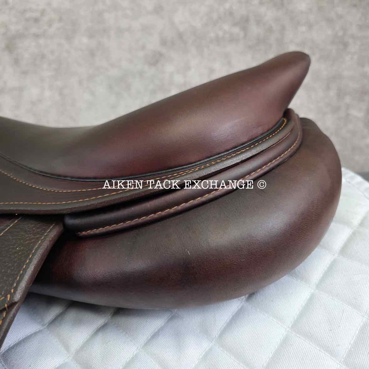 **SOLD** 2015 CWD SE01 Close Contact Jump Saddle, 17" Seat, 1L Flap, Medium Tree, Foam Panels, Full Buffalo Leather