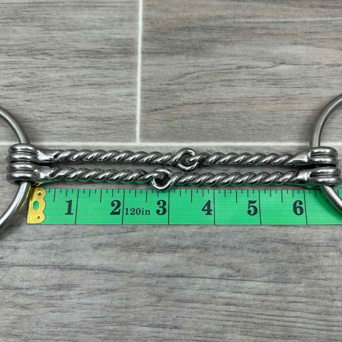 Double Twisted Wire Loose Ring Bit 5.5"