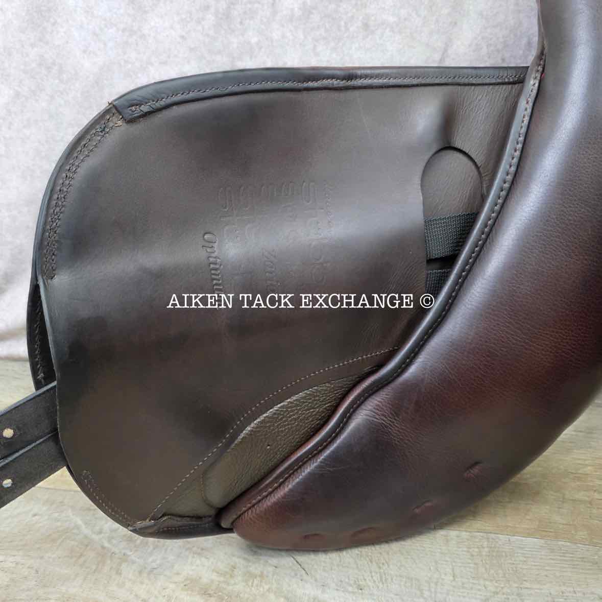 **SOLD** 2017 Stubben Zaria Optimum Deluxe Monoflap Jump Saddle, 17.5" Seat, 29cm - Medium, Wool Flocked Panels