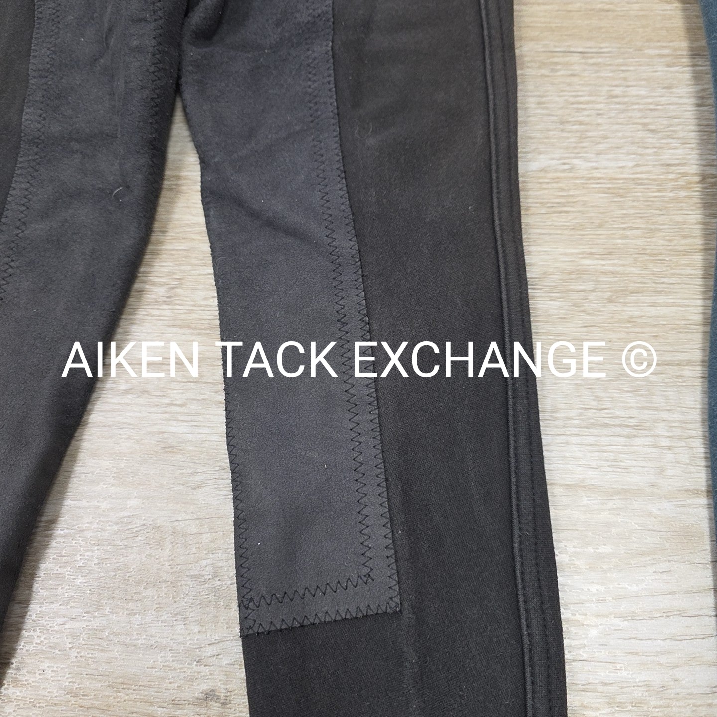 BARGAIN BUNDLE: Devon-Aire Full Seat & On Course Knee Patch Breeches, Size 26