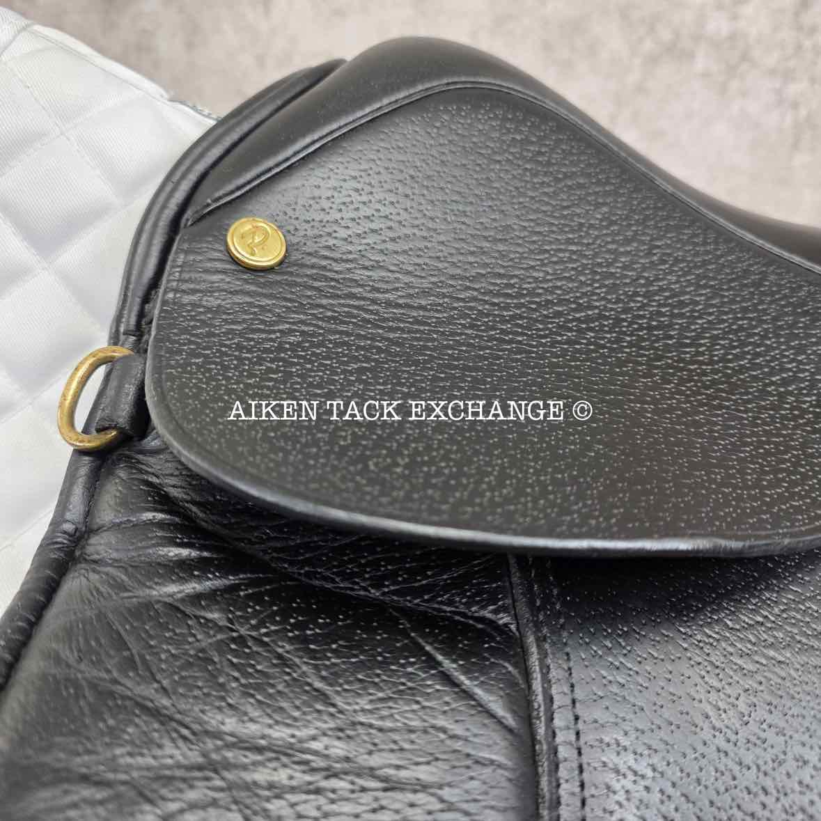 Performer Dressage Saddle, 17.5" Seat, Wide Tree, Wool Flocked Panels