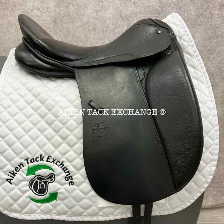 **SOLD** 2013 Stubben D Genesis Dressage Saddle, 18" Seat with Biomex, 31 cm Tree - MW/W, Wool Flocked Panels