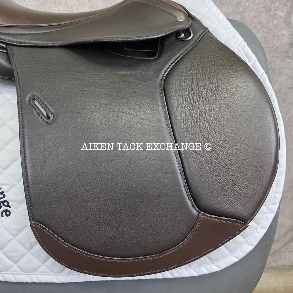 **SOLD** Royal Heritage Stella Jump Saddle, 18" Seat, Adjustable Tree - Changeable Gullet, Wool Flocked Panels